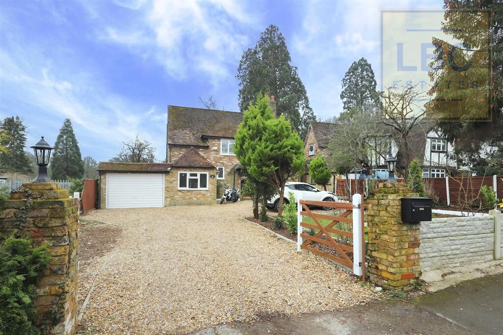 Property photo 2 of 24