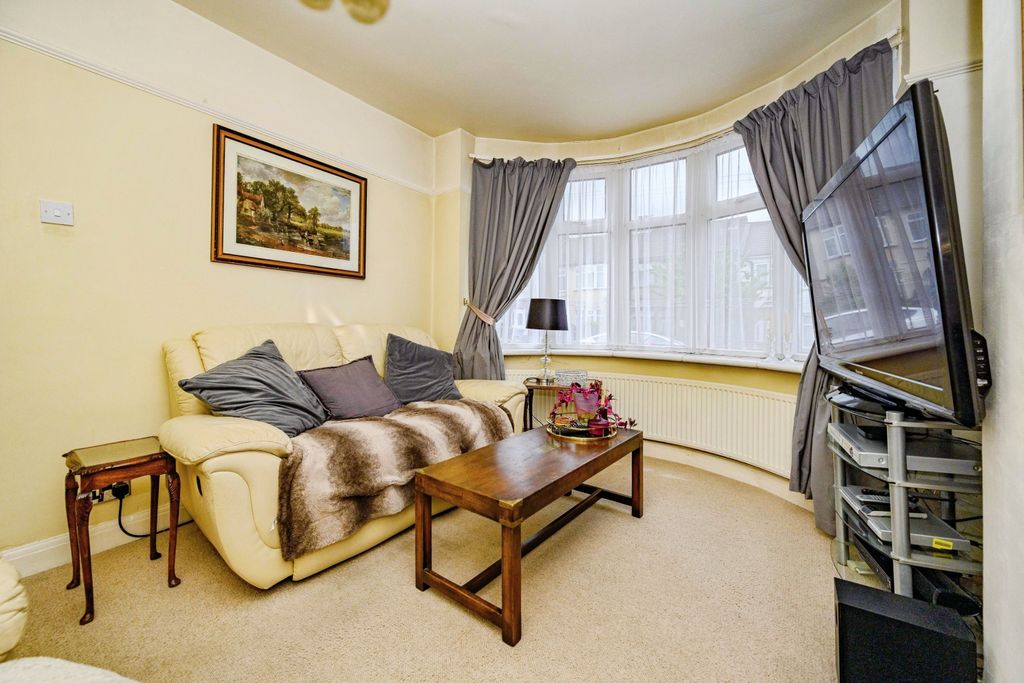 Property photo 2 of 15 Rosedale-9449
