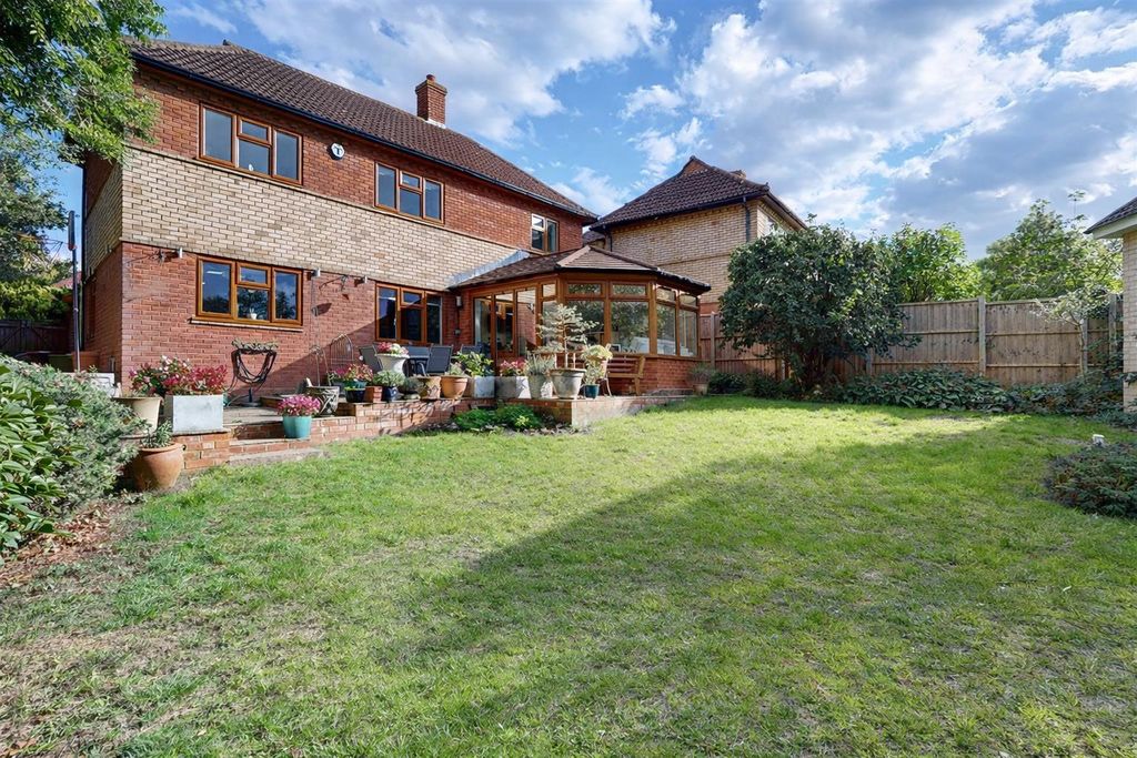 Property photo 1 of 26 653Aa31F-26B6-445E-9D98-0Aa8E7702D4B.Png