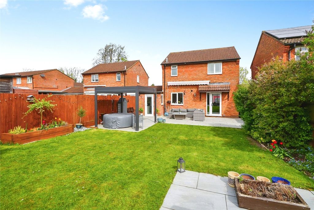 Property photo 3 of 24 Picture No. 23