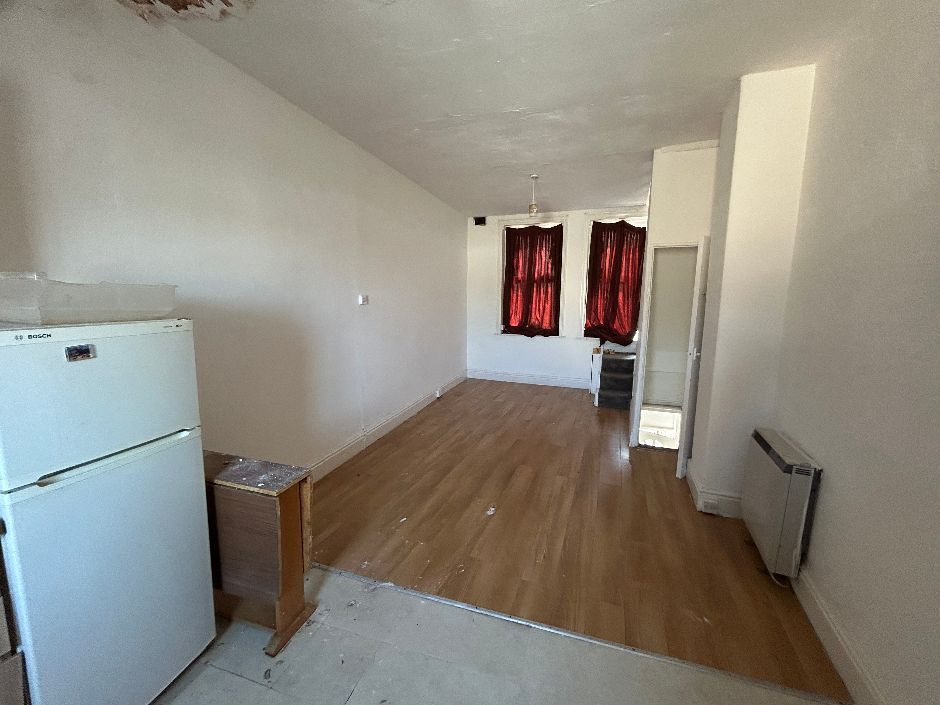 Property photo 1 of 13 88 Bloomfield Road, Blackpool