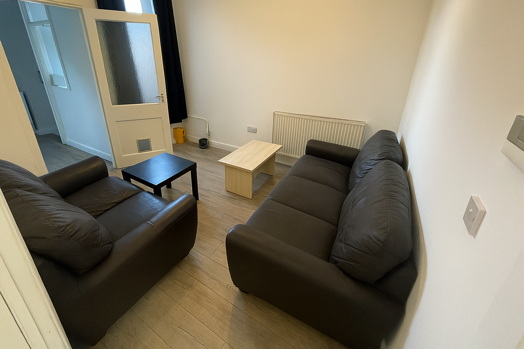 Property photo 1 of 6