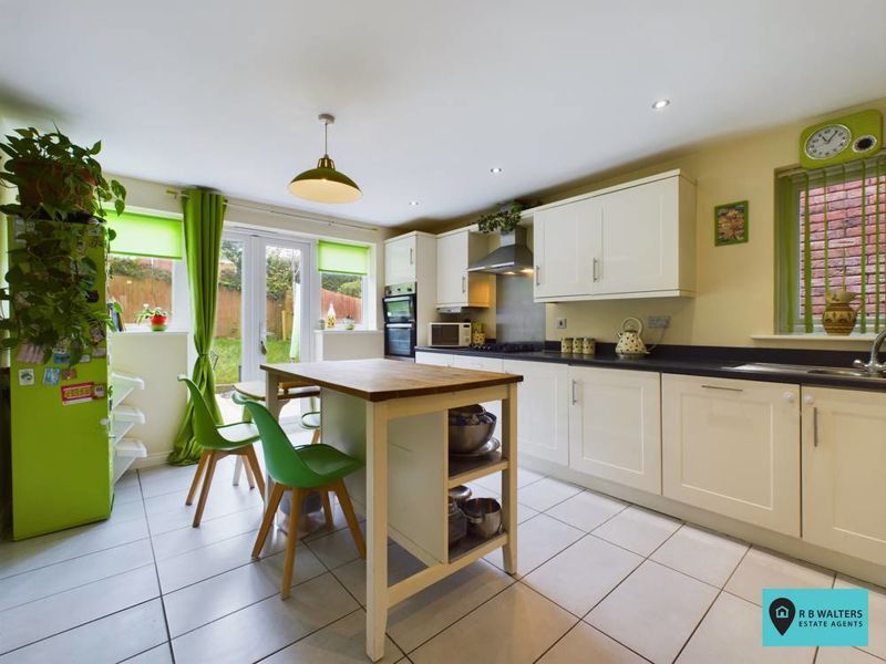 Property photo 3 of 23 Kitchen/Diner