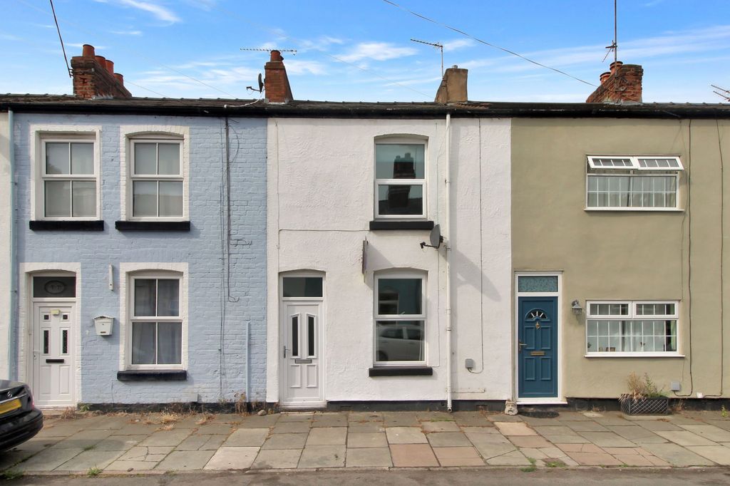Property photo 1 of 12