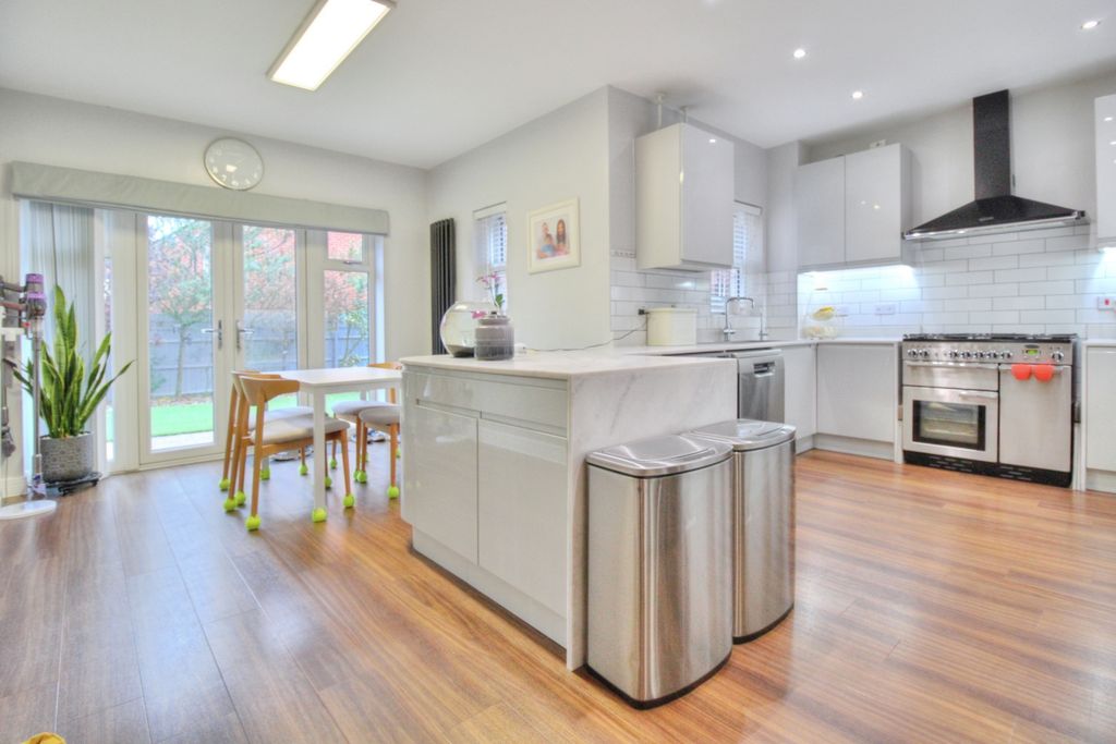 Property photo 2 of 46 Photo #2