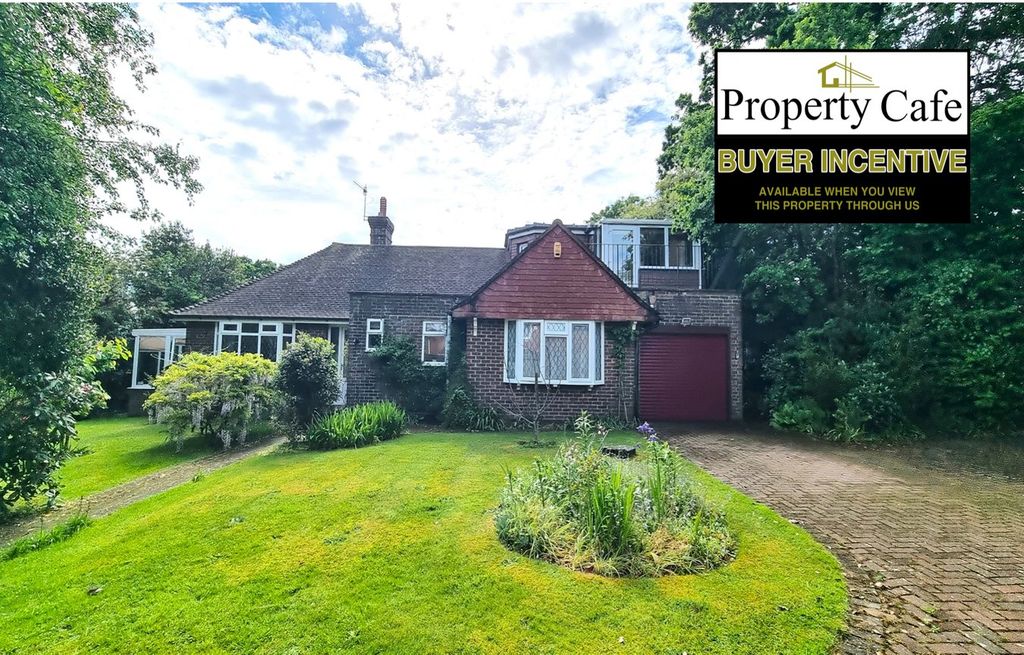 Property photo 2 of 25