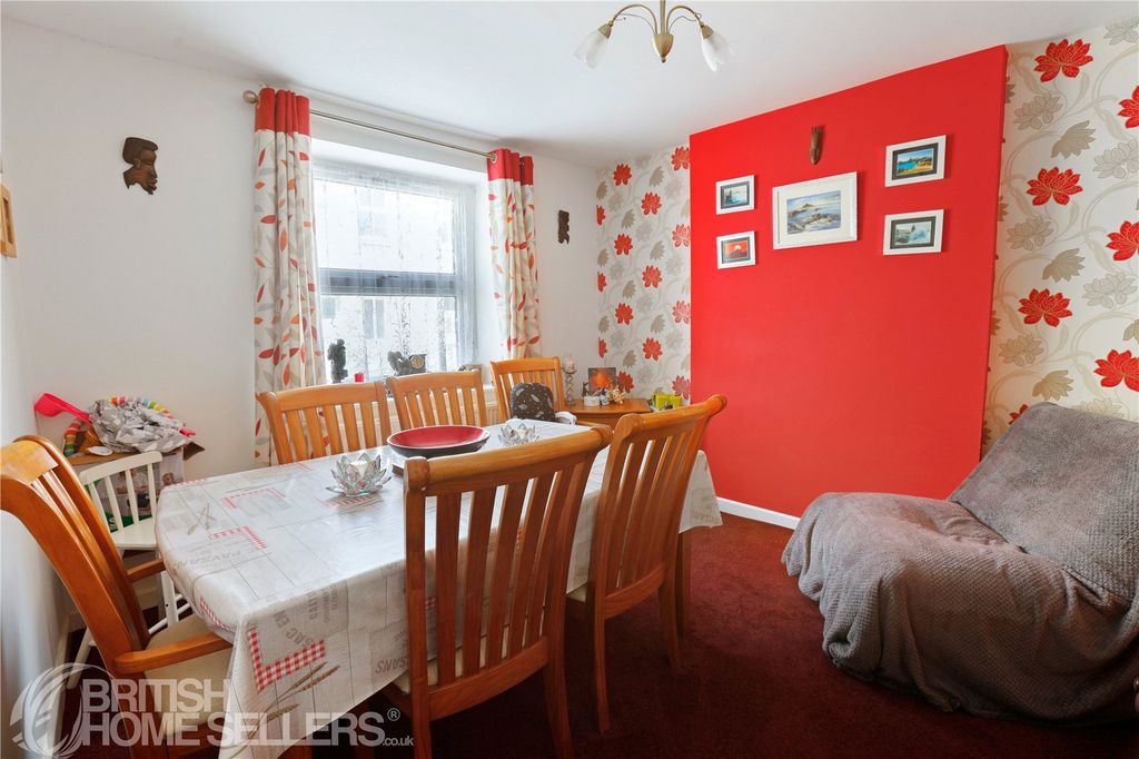 Property photo 3 of 14 Picture No. 09