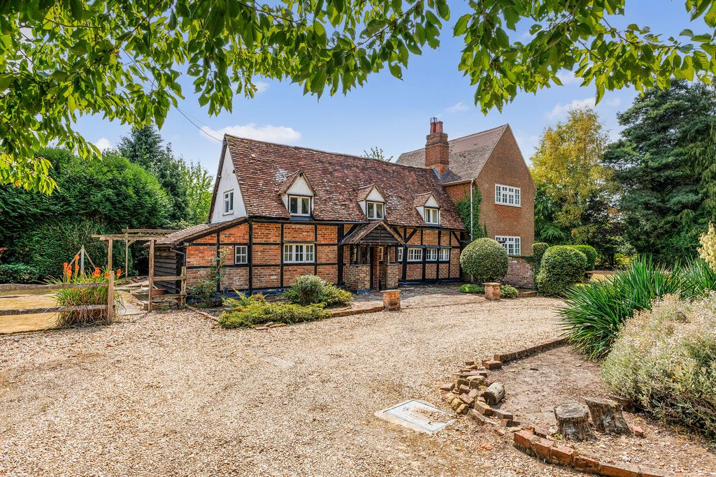 Property photo 2 of 18