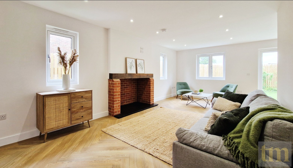 Property photo 2 of 28