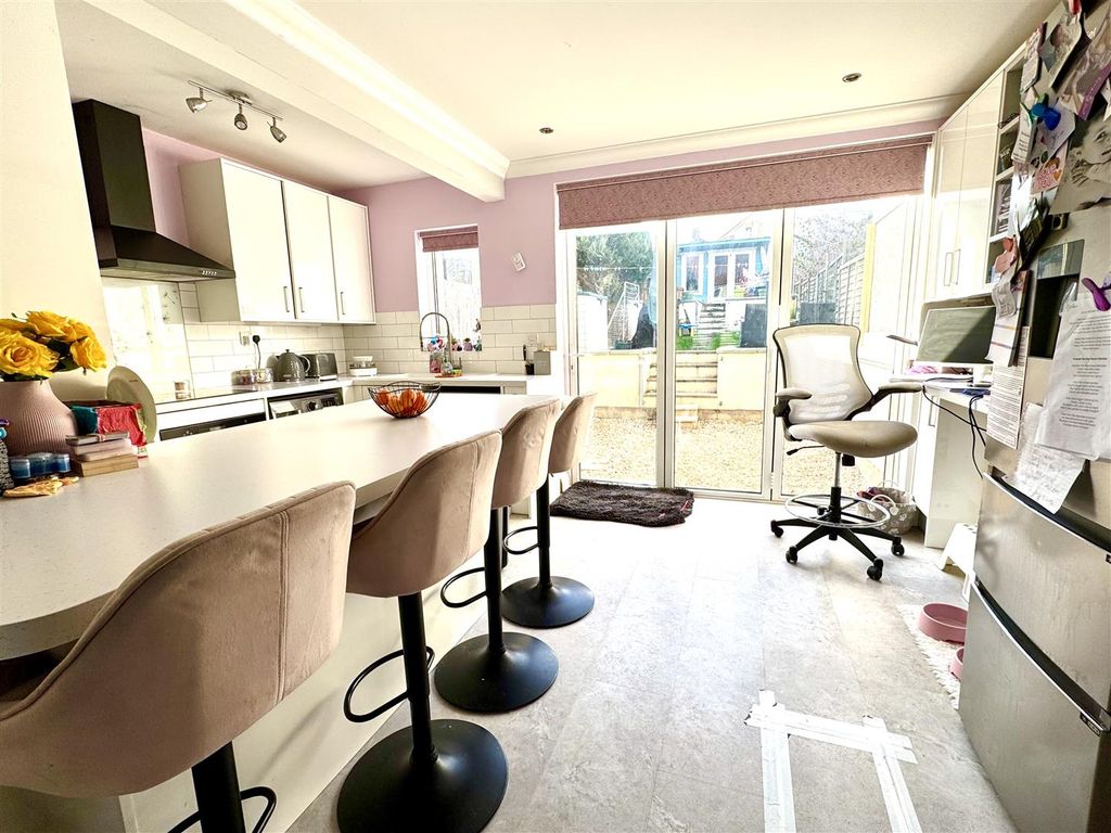 Property photo 2 of 18 Img_8512.Jpeg