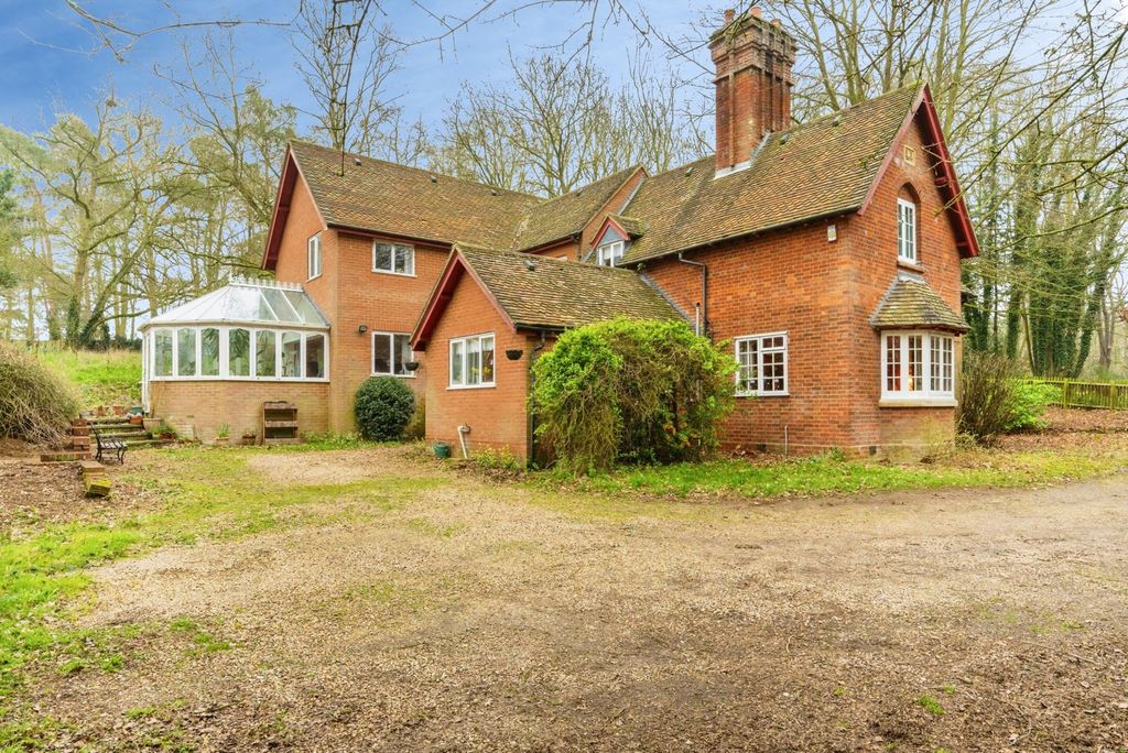 Property photo 1 of 26 House