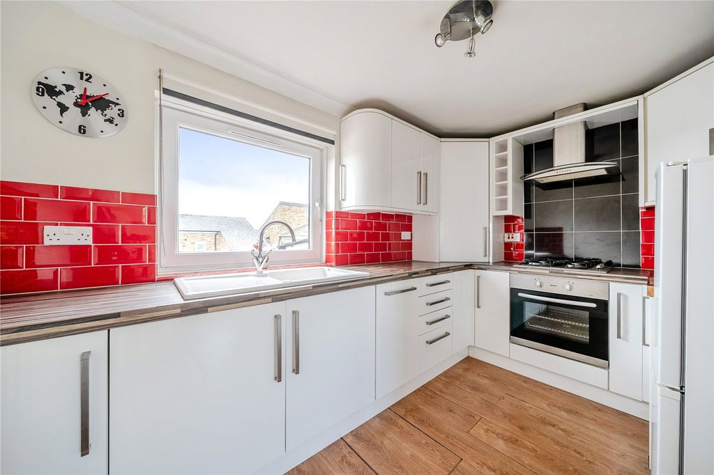 Property photo 1 of 12 Picture No. 05