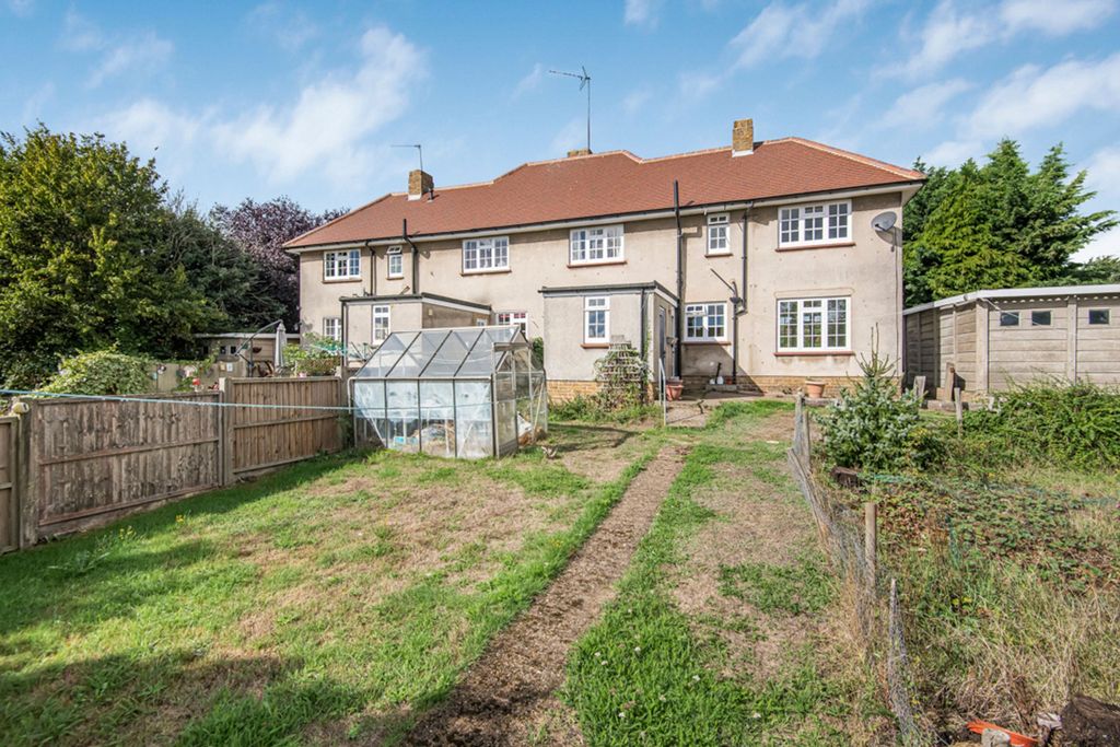 Property photo 2 of 26