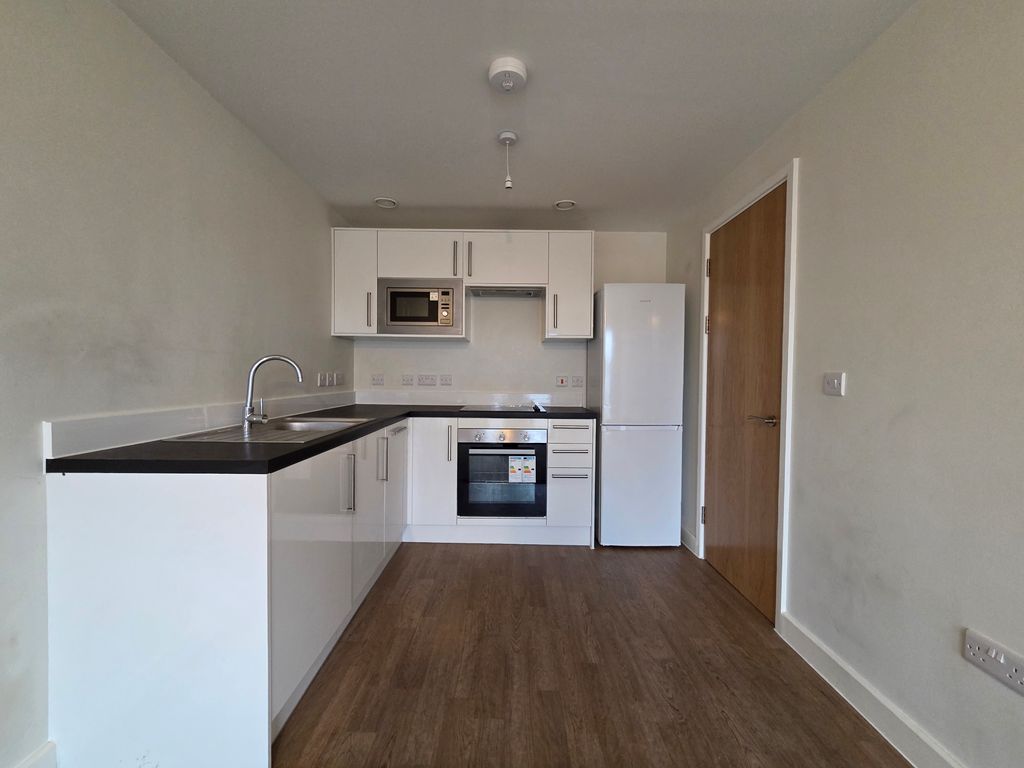 Property photo 2 of 8 Image