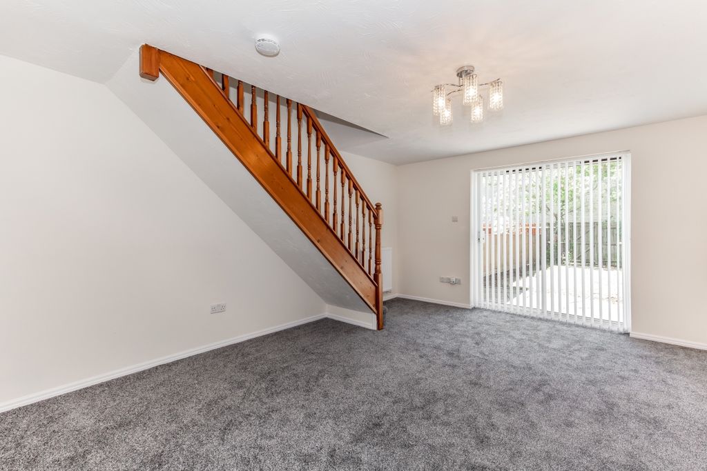 Property photo 2 of 7 92950