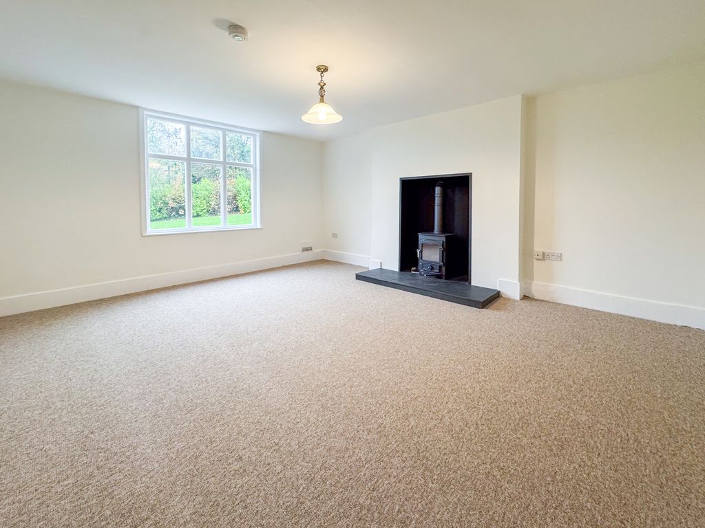 Property photo 2 of 34 Cloverley Home Farm 111125-114