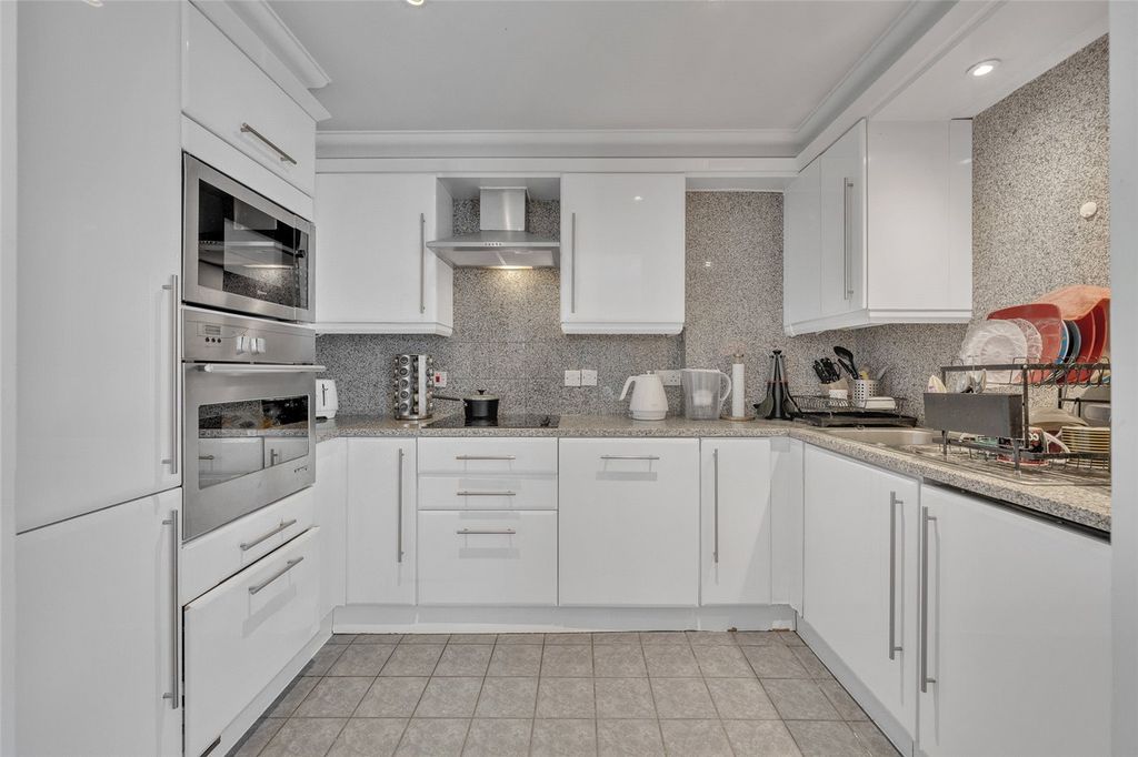 Property photo 3 of 16 Picture No. 08