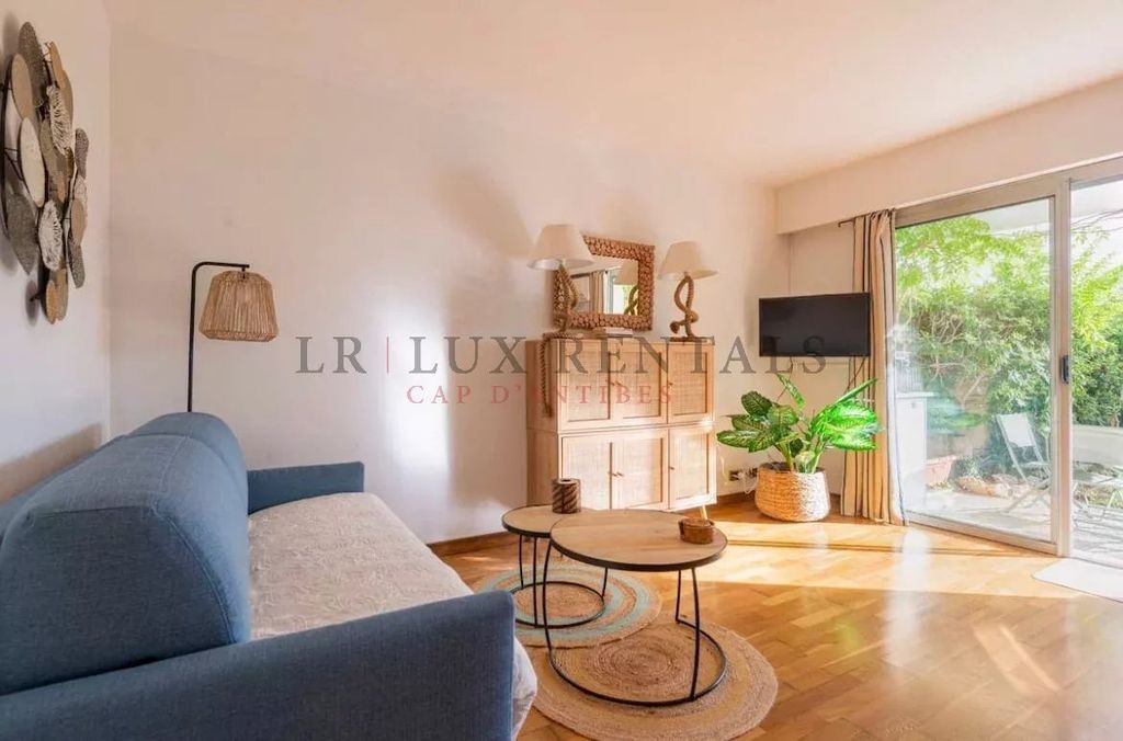 Property photo 1 of 10 Cap D’Antibes – La Garoupe – One-Bedroom Apartment With Private Garden