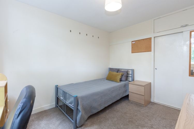 Property photo 1 of 9 235047