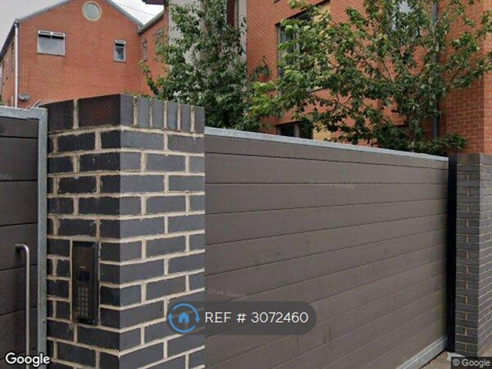 Property photo 2 of 6 Secure Gated Entrance