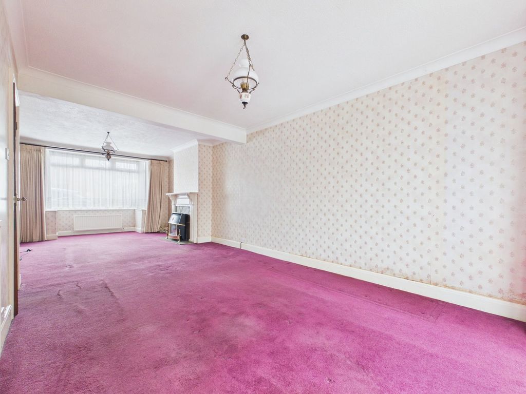 Property photo 3 of 23