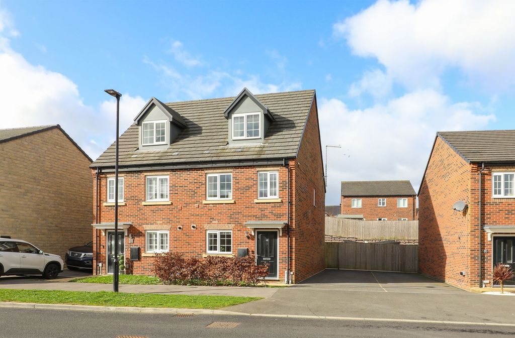 Property photo 1 of 21