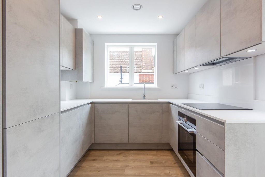 Property photo 2 of 10 Img_4418.Jpg