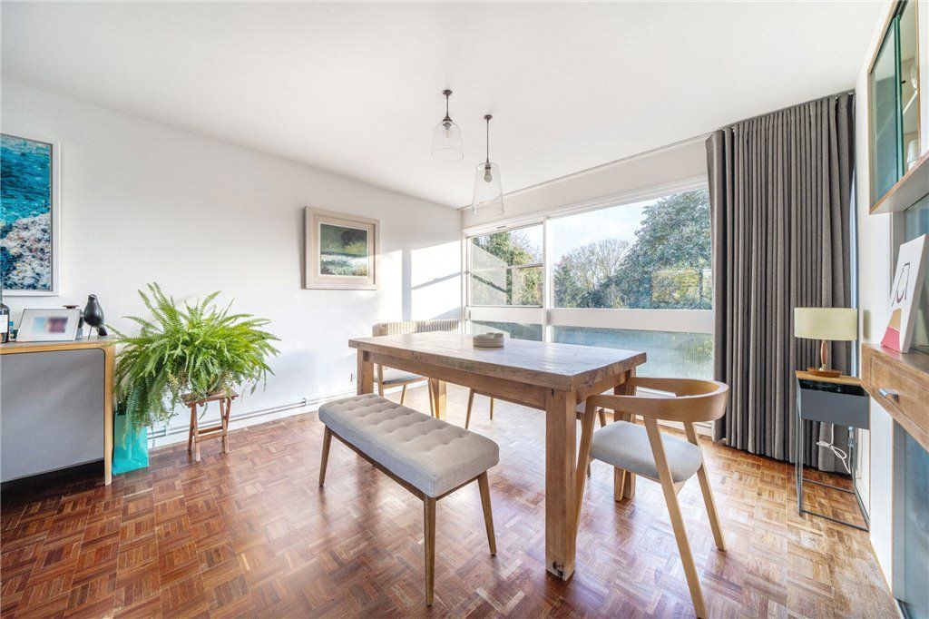 Property photo 2 of 20 Dining Area