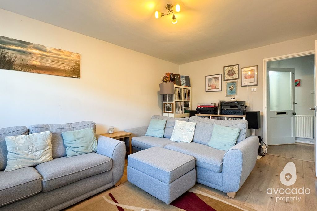 Property photo 3 of 15 4733905