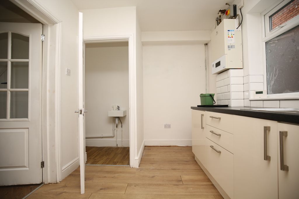 Property photo 3 of 9 4X8A7169