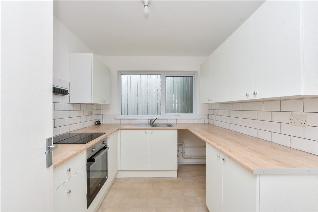 Property photo 3 of 13 Kitchen