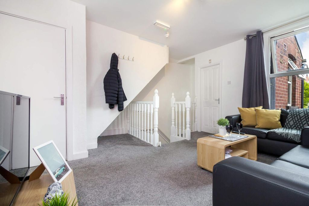 Property photo 3 of 7 Property Photo