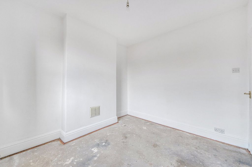 Property photo 2 of 12 Picture No. 03