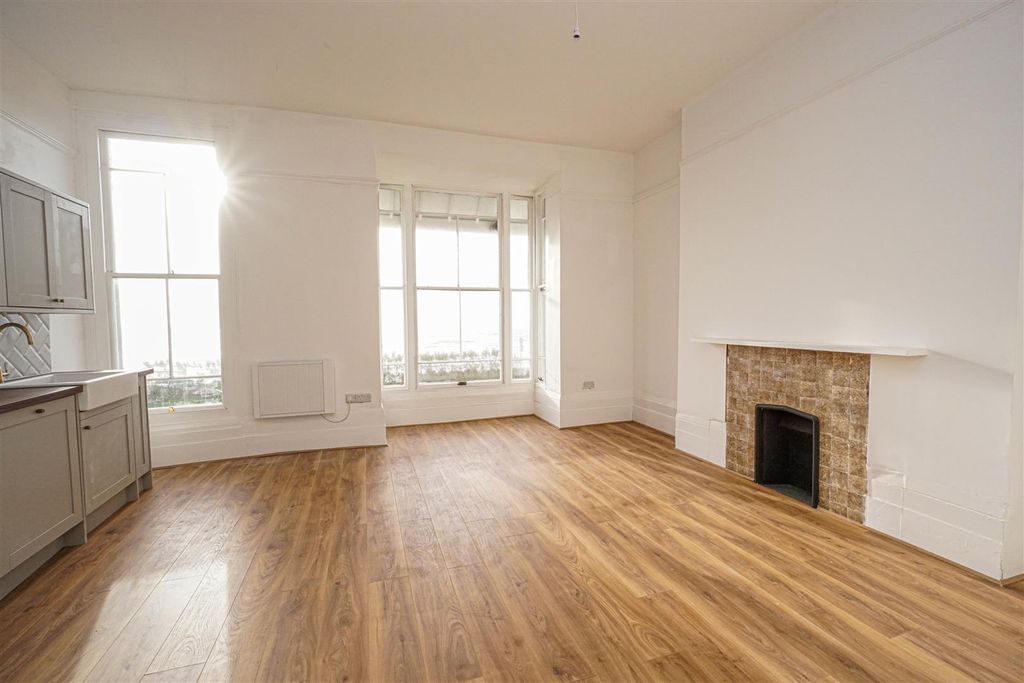 Property photo 1 of 10 Dsc03358.Jpg