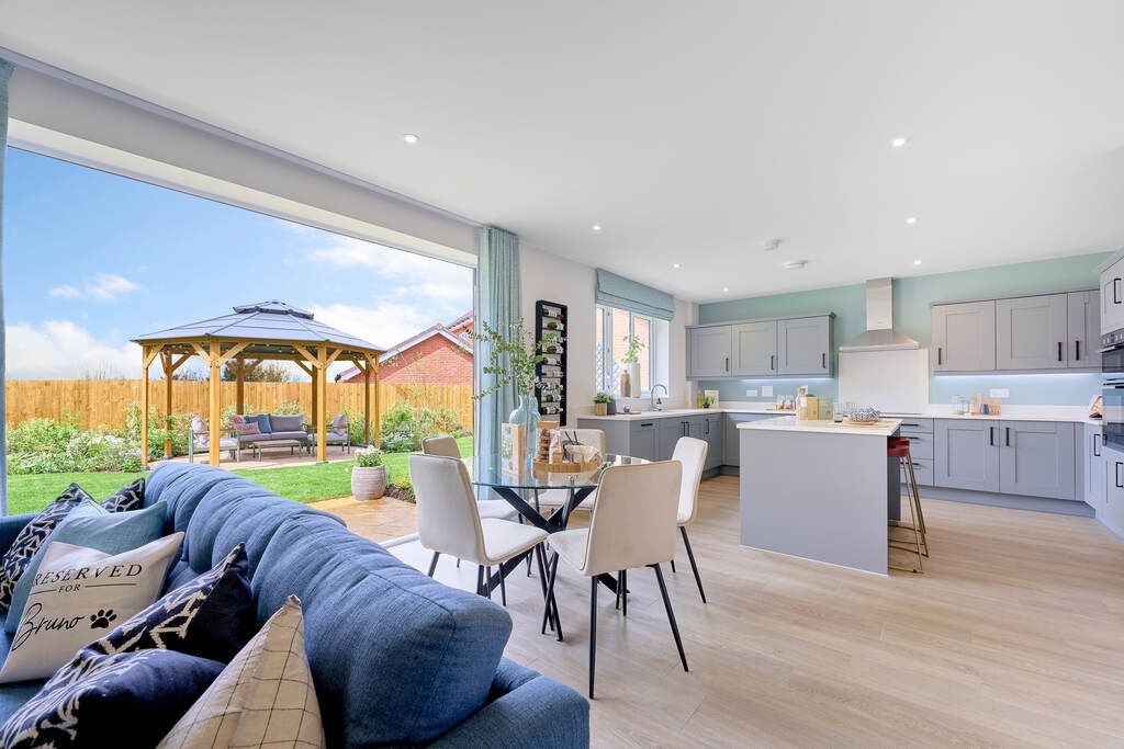 Property photo 2 of 11 Vistry Emmer Green Drive 060624 068_Hdr
