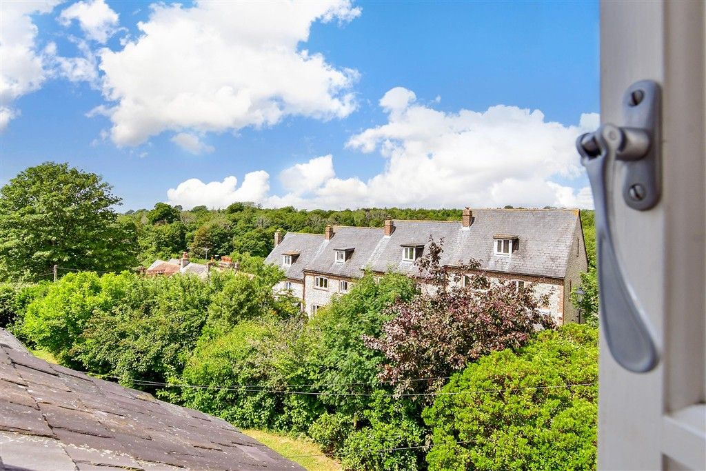 Property photo 3 of 11 External Lifestyle Photograph