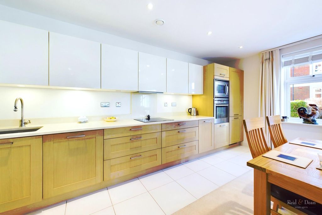 Property photo 3 of 23 907-Hr-3.Jpg