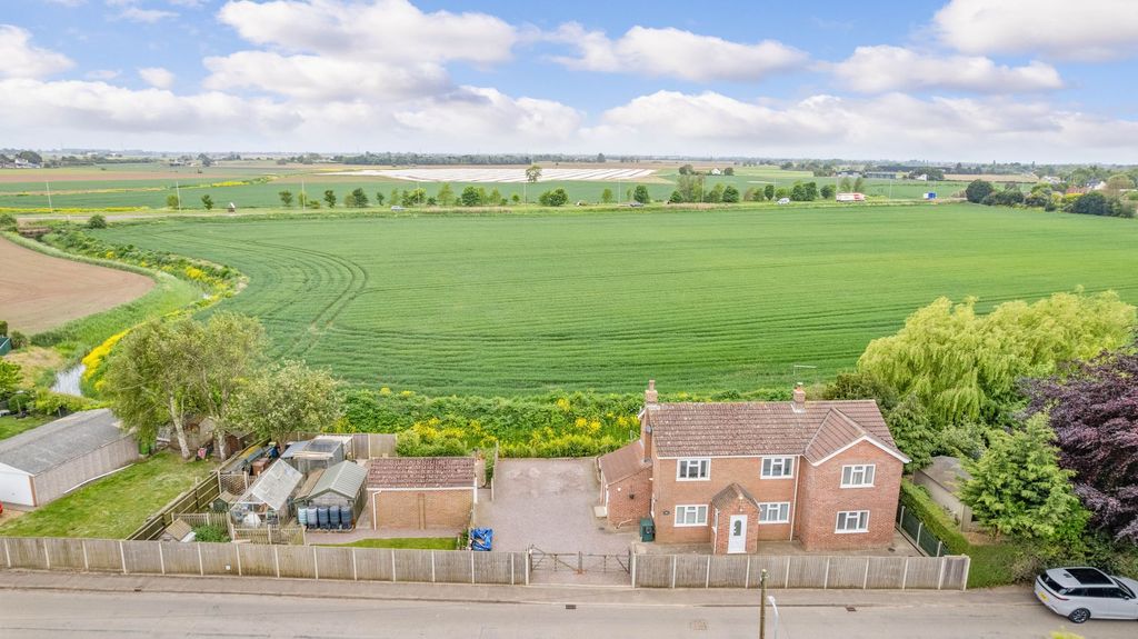 Property photo 1 of 36