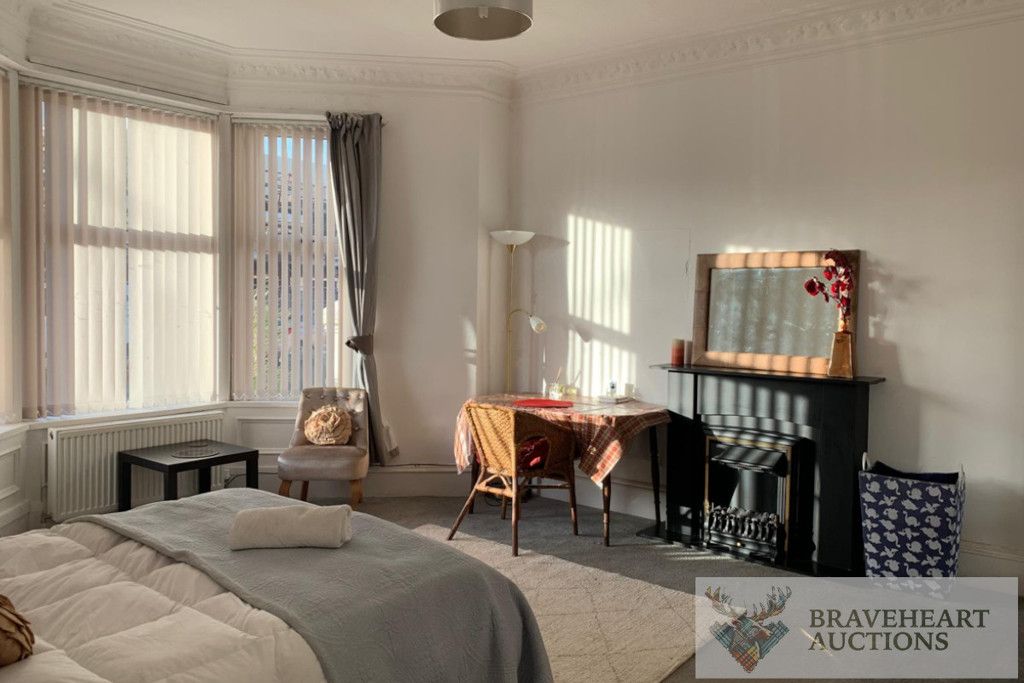 Property photo 2 of 10 Photo 4