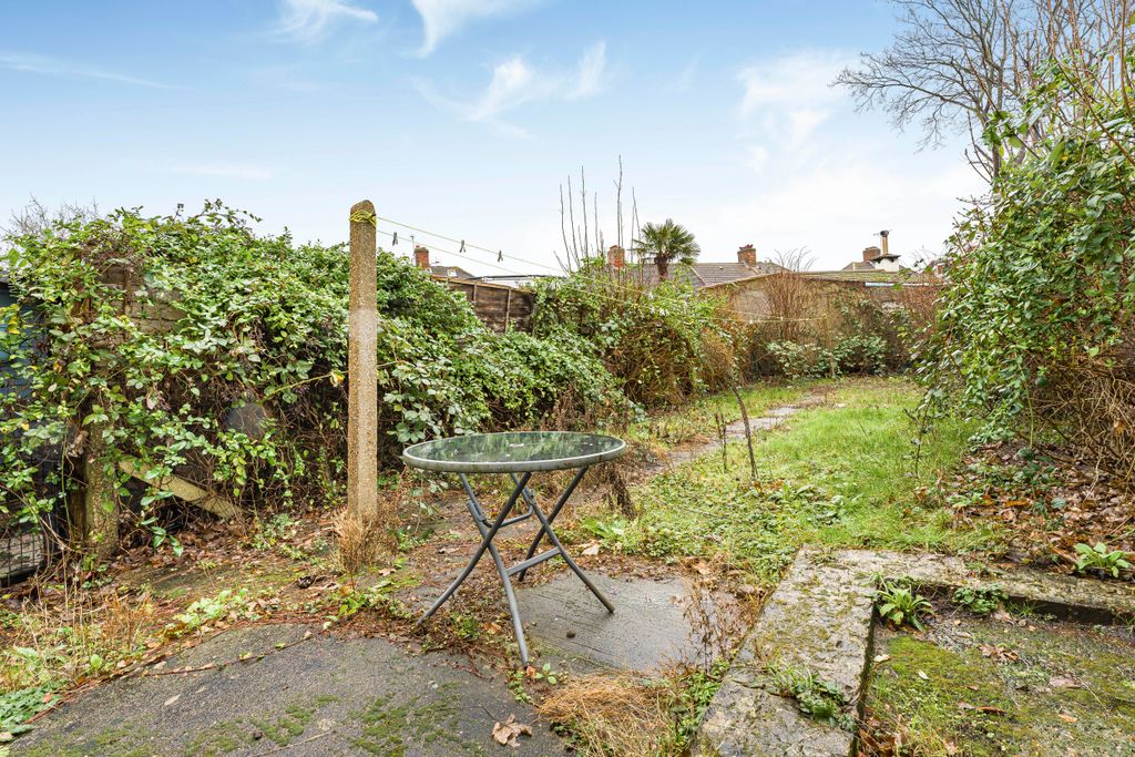 Property photo 2 of 12 Mnh03612