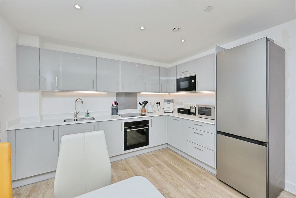 Property photo 2 of 15