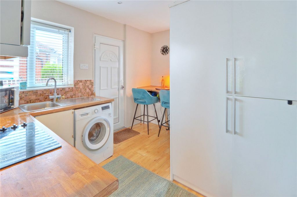 Property photo 3 of 9 Picture No. 11