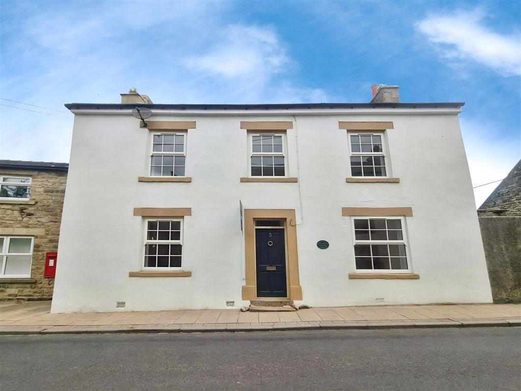 Property photo 1 of 21 E05c2c2B-16669908_624001874049864_8478053087983600