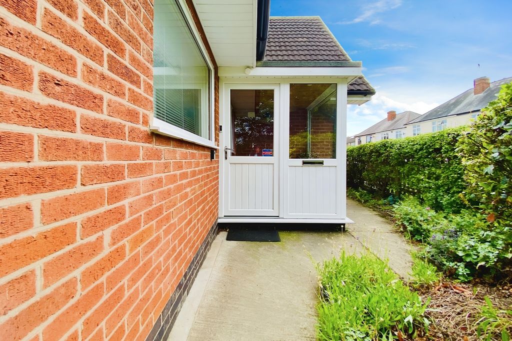 Property photo 3 of 29