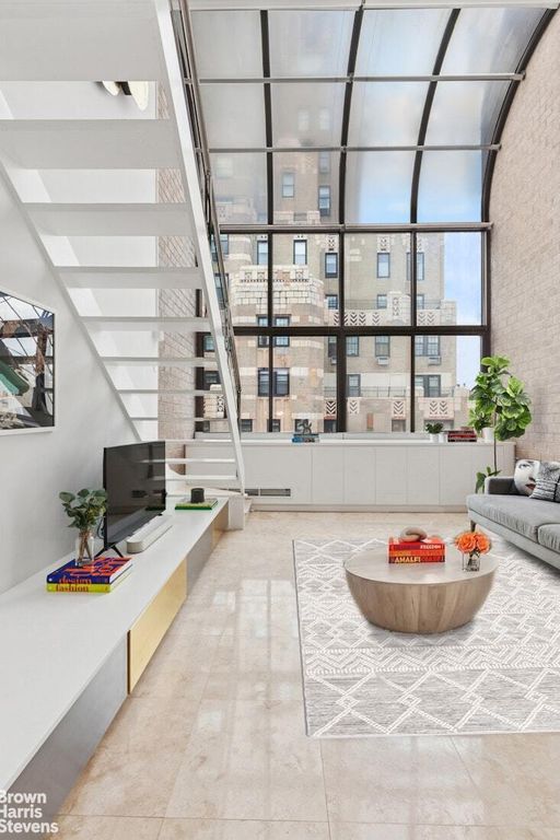 Property photo 3 of 11 <Alttext/>