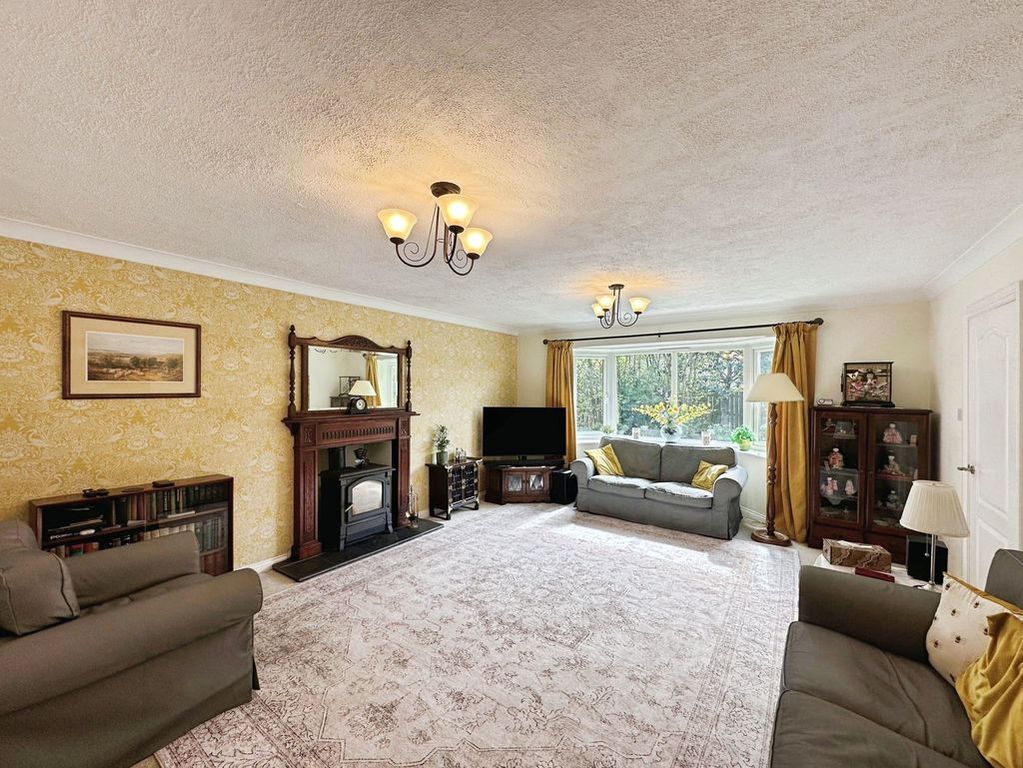 Property photo 3 of 27 Photo 25