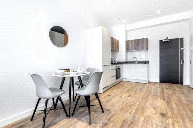 Property photo 3 of 7 Dining Area
