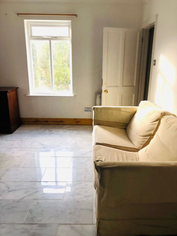 Property photo 2 of 11 Photo 1