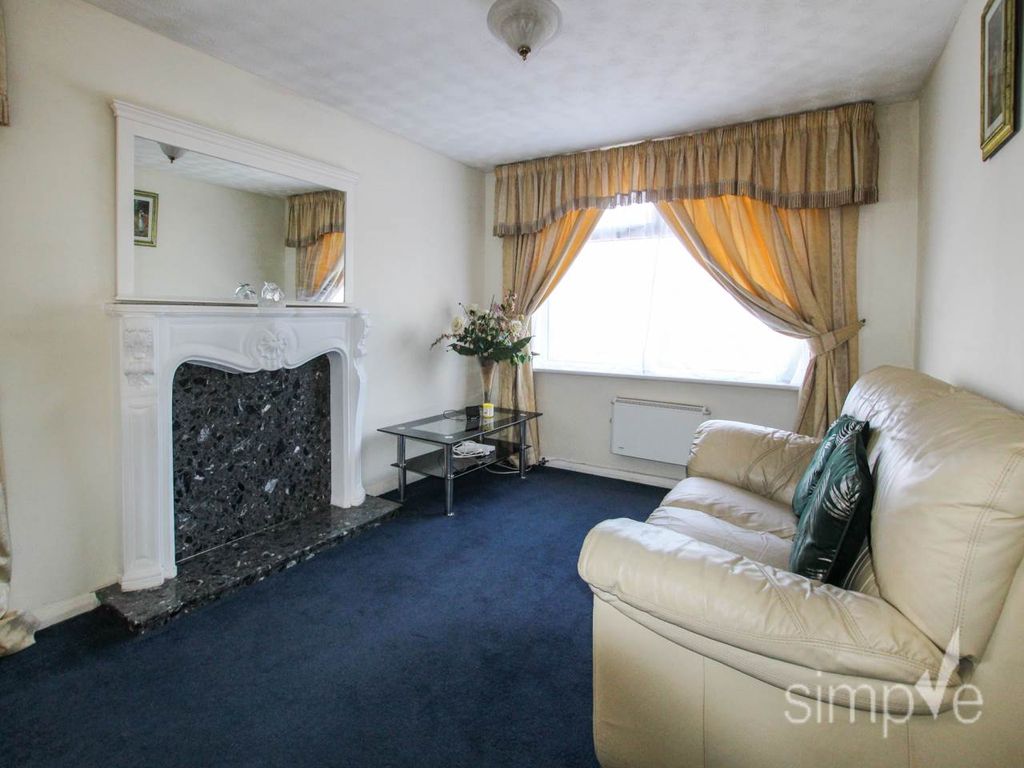 Property photo 3 of 10 Img_5464