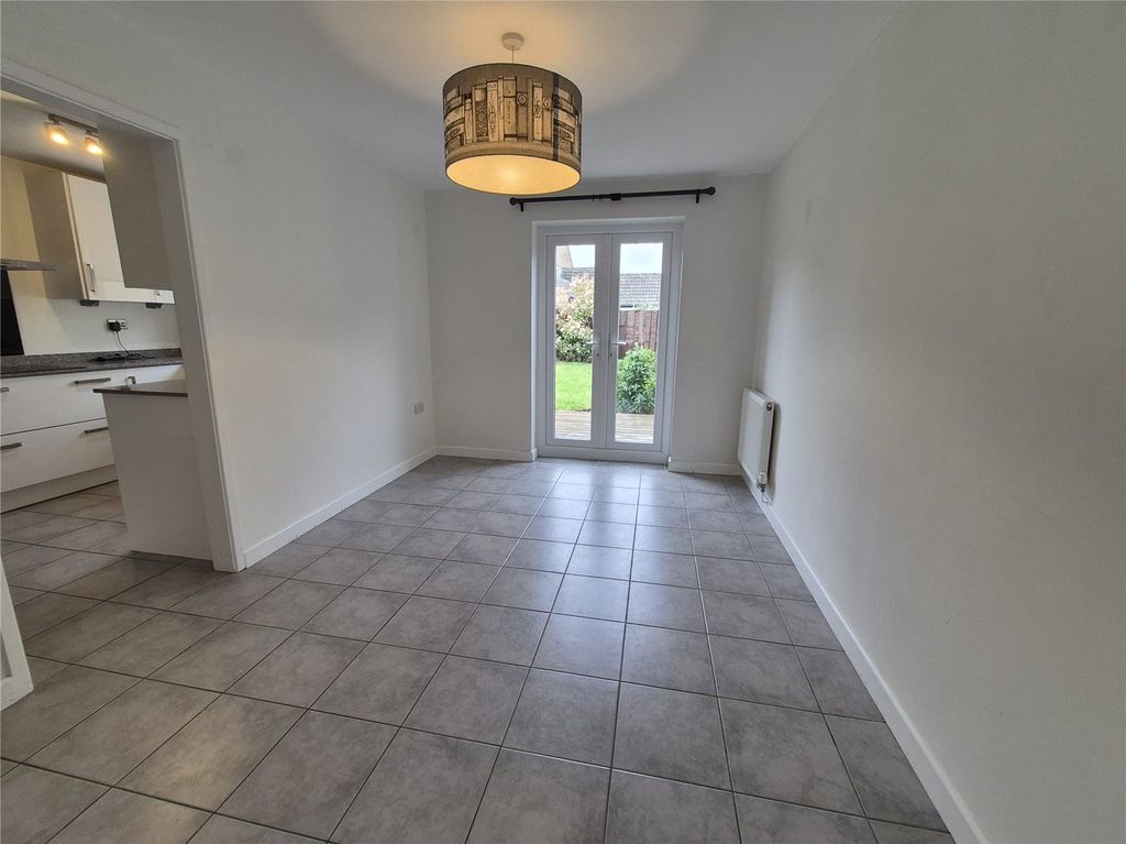 Property photo 3 of 10 Picture No. 05